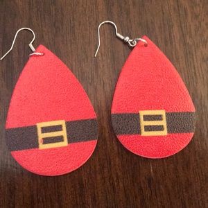 BRAND NEW TWO-SIDED LEATHER EARRINGS